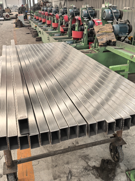 伊犁液冷不锈钢方管选源头厂