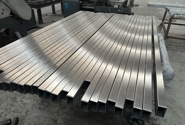 伊犁不锈钢方管